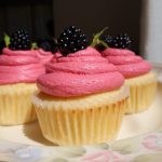 blackberry vanilla cupcakes