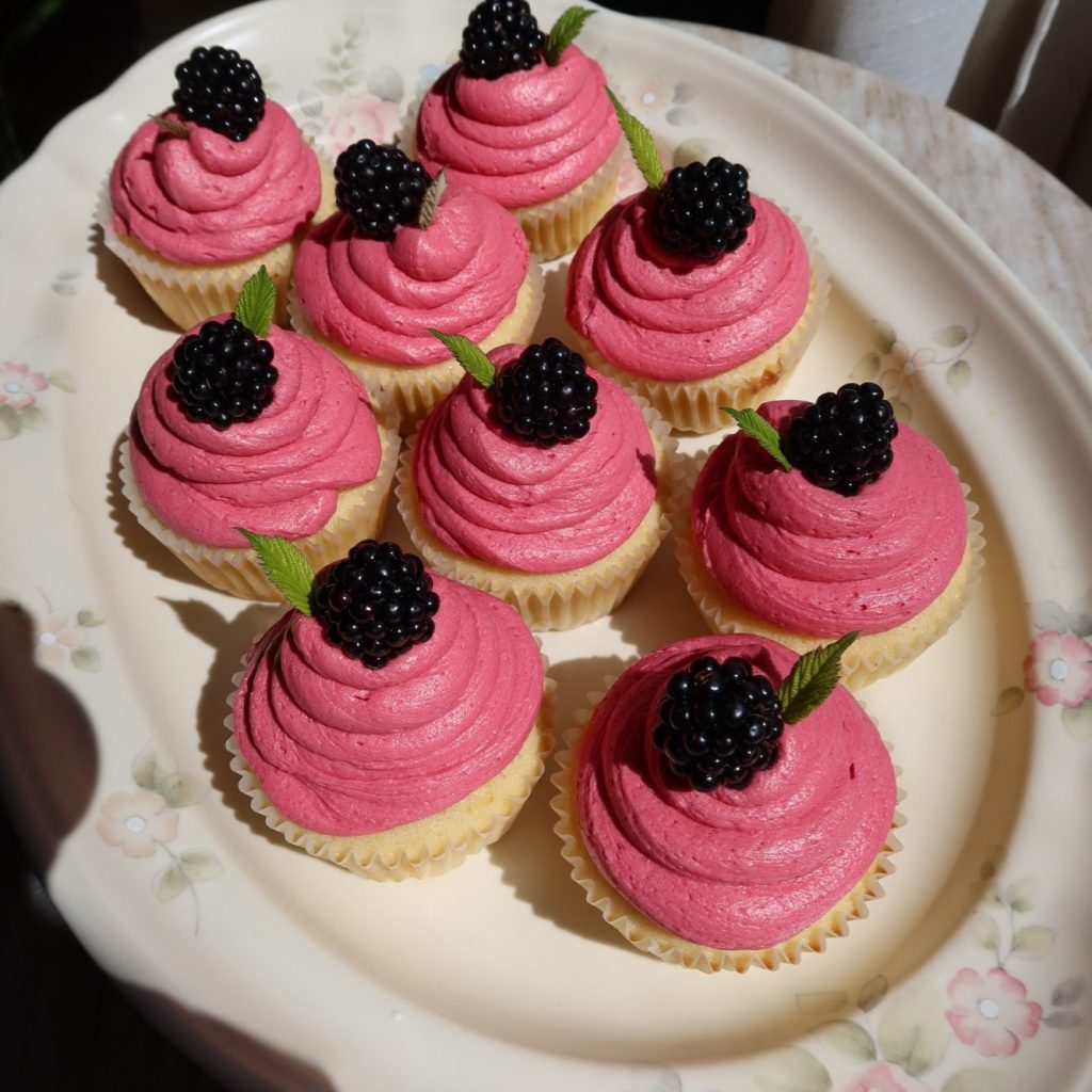 Blackberry Vanilla Cupcakes